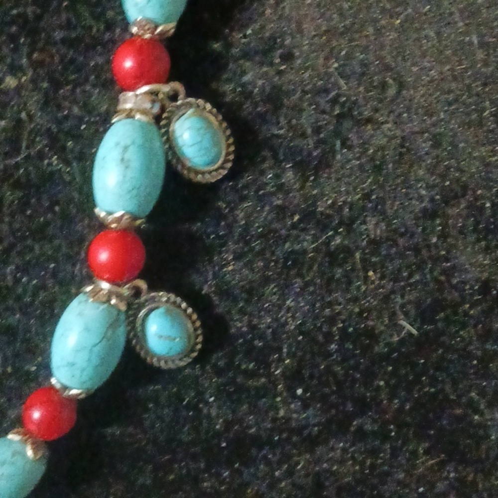 Chic Turquoise and Red Beaded Necklace - Picture 3 of 5